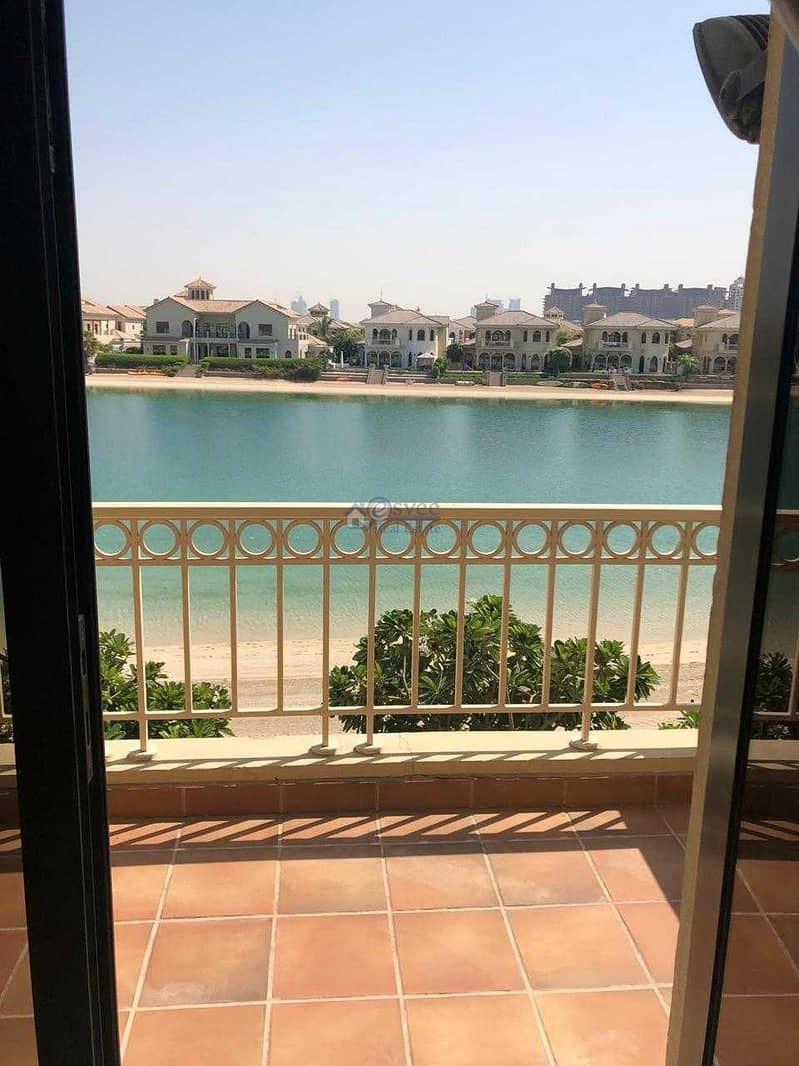 25 Magnificent 4 Bedroom Garden Home for Rent in Palm Jumeirah