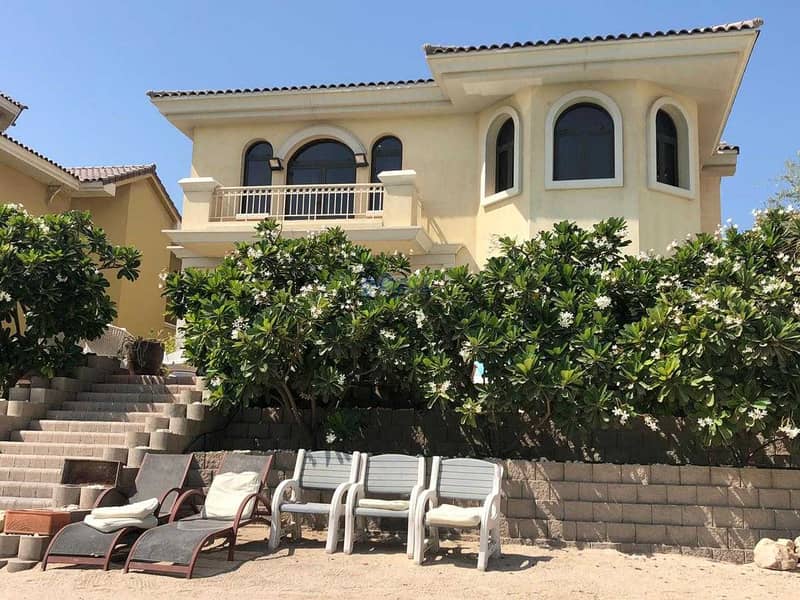 30 Magnificent 4 Bedroom Garden Home for Rent in Palm Jumeirah