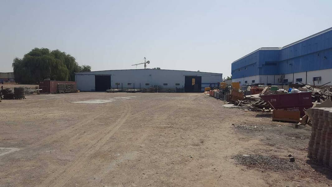2 Open yard with Warehouse for rent in Al quoz