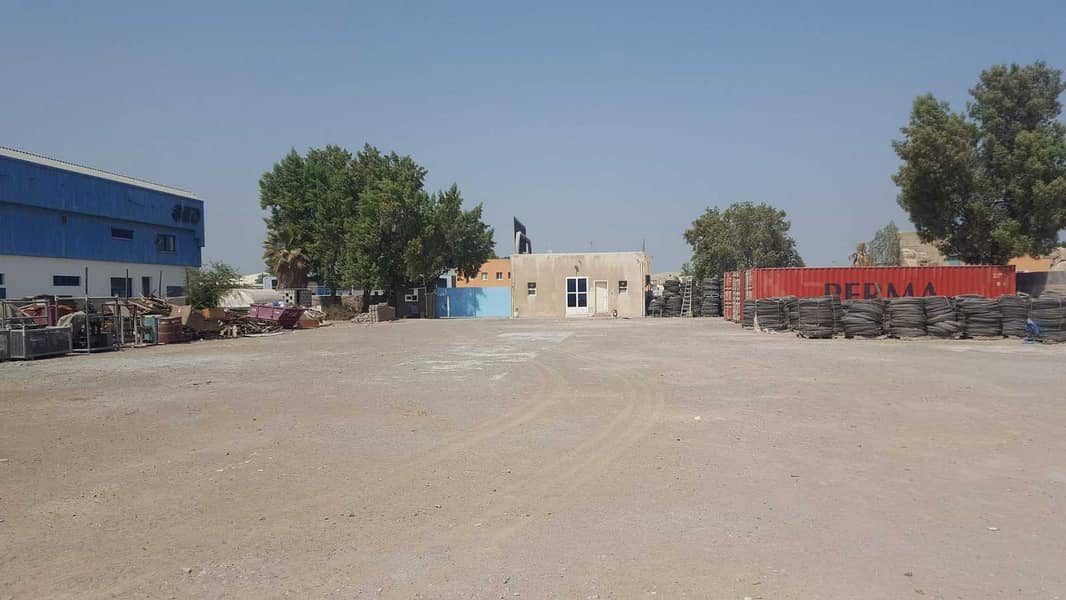 5 Open yard with Warehouse for rent in Al quoz