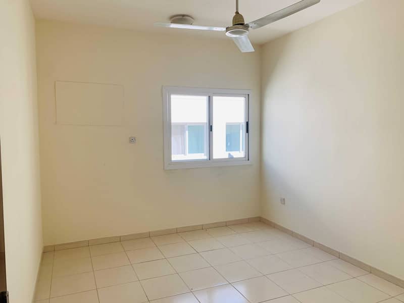 6 Walking distance to the Metro and Zabeel