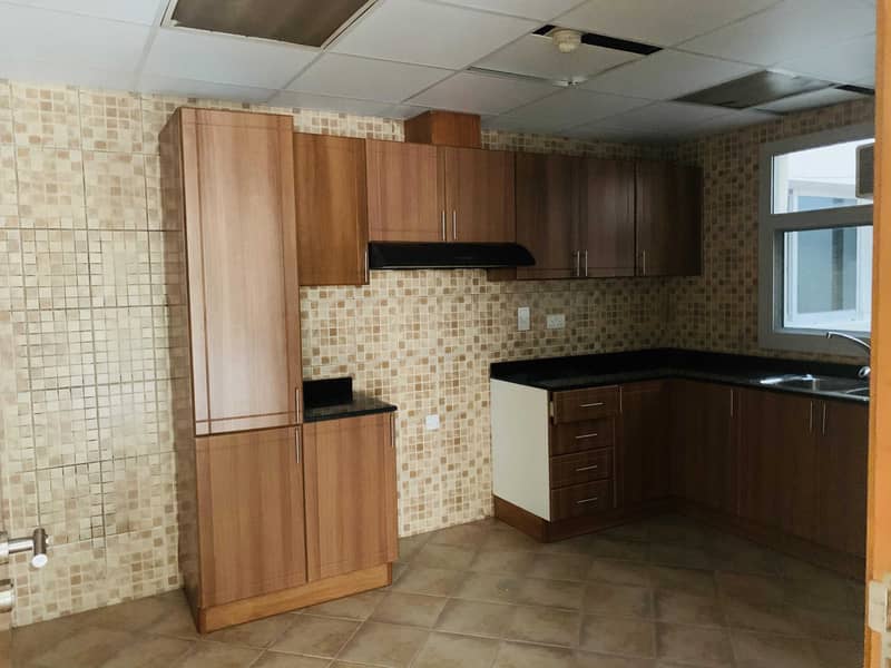 16 Spacious 1Br Apartment for Rent in Karama