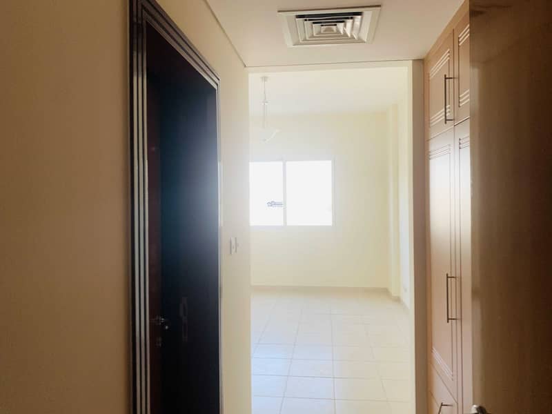 24 Spacious 3Br+maid +Laundry+Store room Apartment at Good Location Al Hudaiba