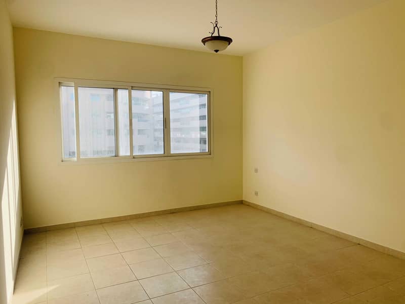 34 Spacious 3Br+maid +Laundry+Store room Apartment at Good Location Al Hudaiba