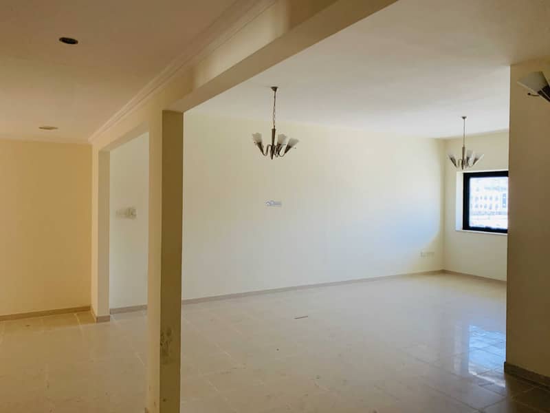 7 Spacious 3Br apartment at Good Location Al Hudaiba