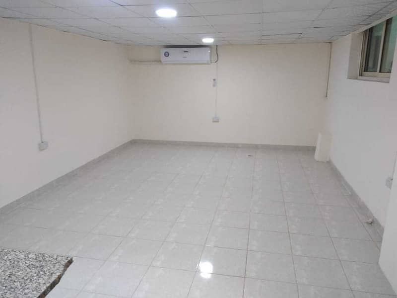 2 Big Lovely Apt | Spacious Room | Officer City