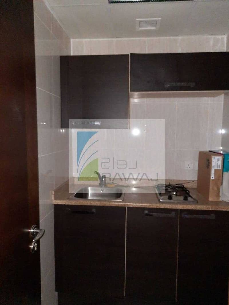 11 FULLY FITTED OFFICE WITH PARTITIONED FOR RENT IN ONTARIO TOWER