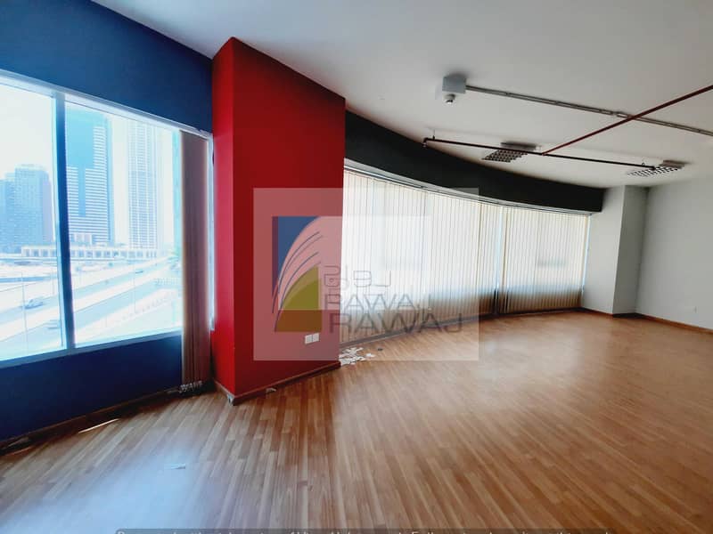 7 FITTED OFFICE FOR RENT | CLOSE TO METRO STATION