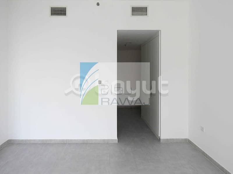 4 Ready to Move-in 2 bedroom apartment with Balcony in Sherena Residence