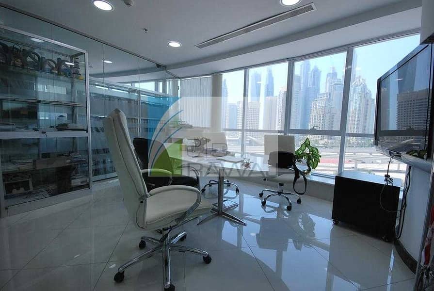 Close to Metro! Fitted Office with Partitions