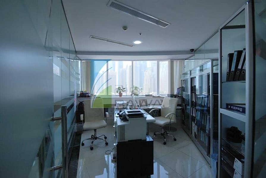 3 Close to Metro! Fitted Office with Partitions