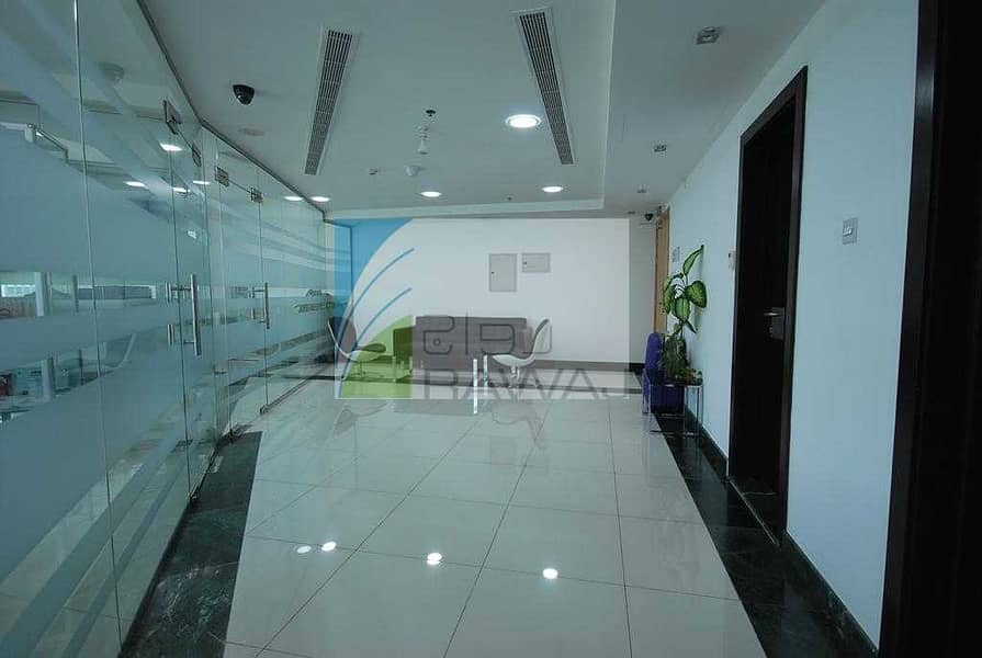 5 Close to Metro! Fitted Office with Partitions