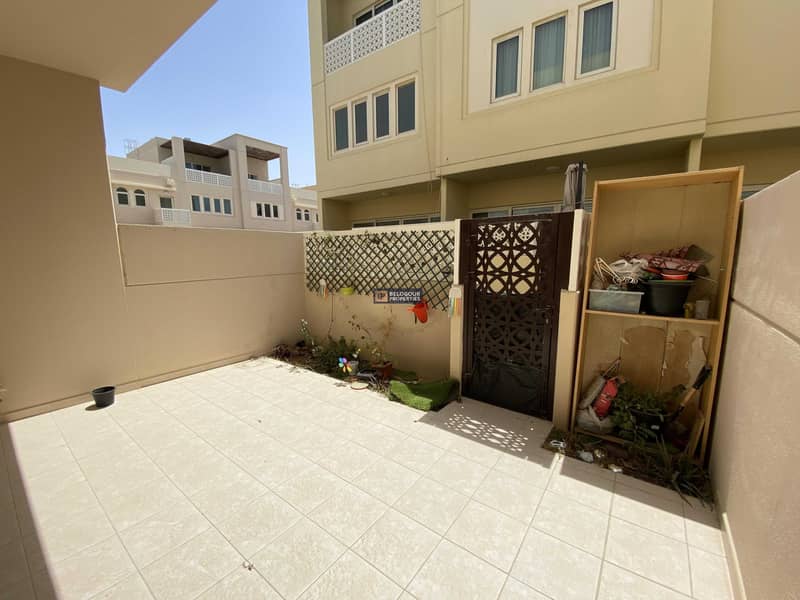 8 2 bedroom Townhouse in Badrah