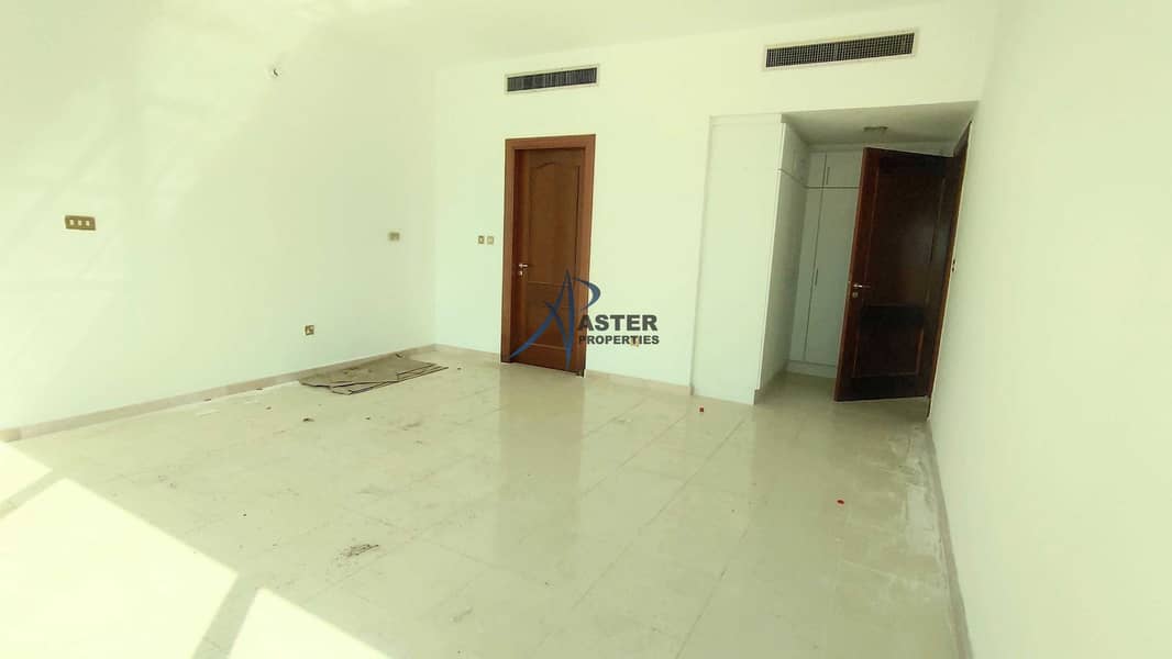 3 wonderful  4 Bed Apartment in Al Wahda Tower
