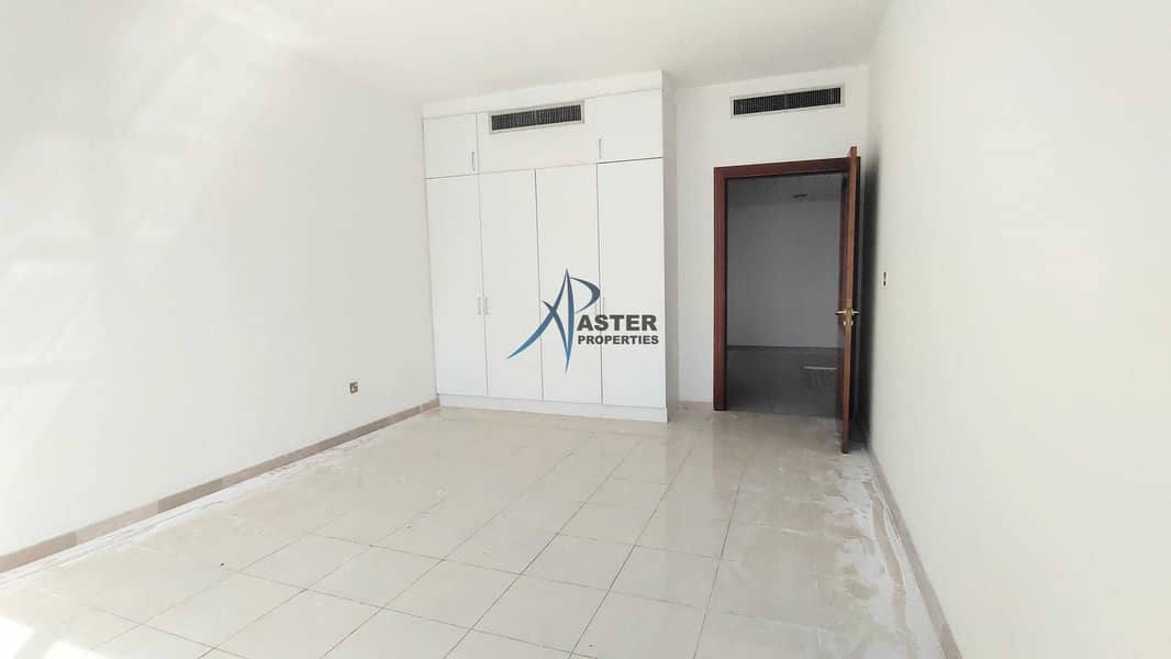 5 wonderful  4 Bed Apartment in Al Wahda Tower