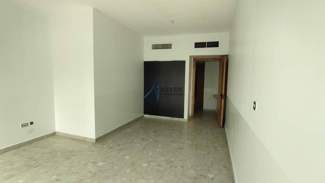 13 4 Bedroom Apartments  + maid roomfor Rent in Baniyas Tower Corniche Road Abu Dhabi