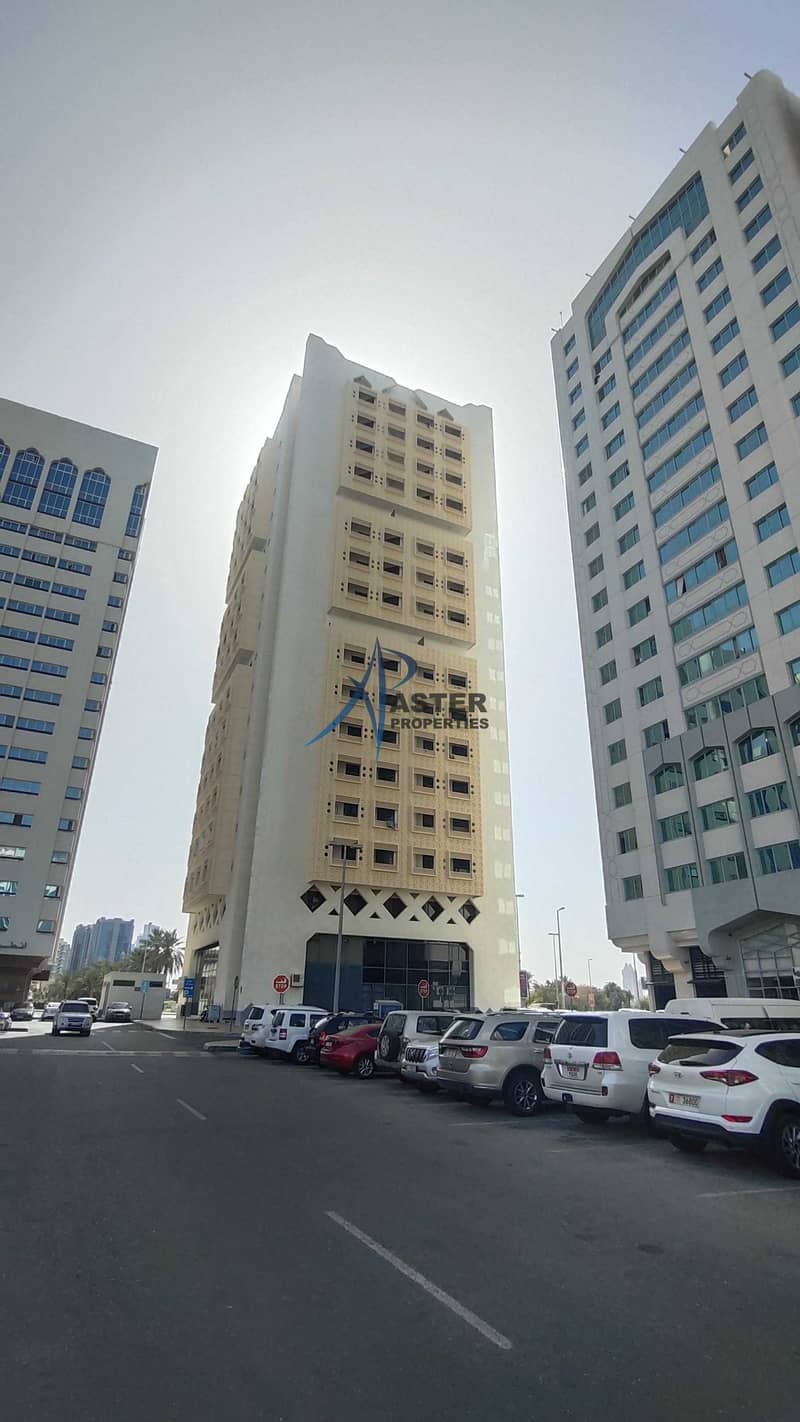 APARTMENT FOR RENT IN SHEIKH SAIF TOWER Huge 4 Bedrooms