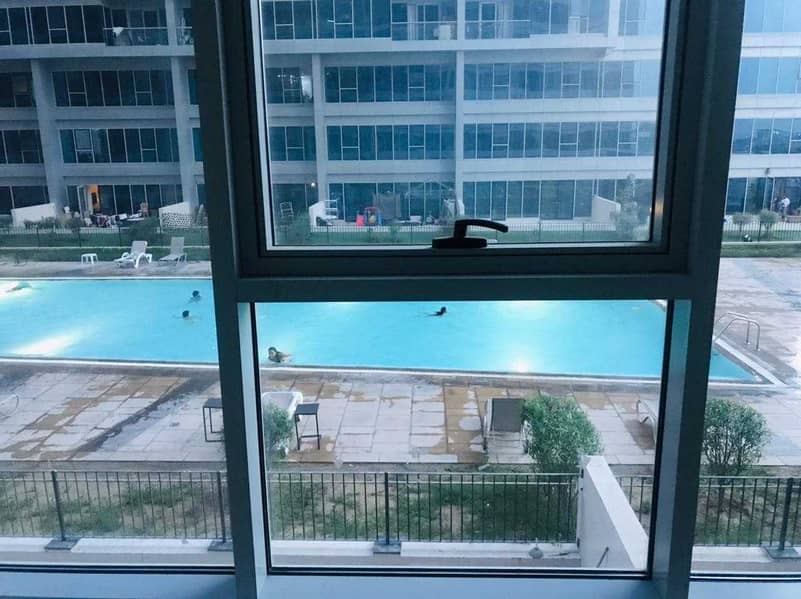 13 Newly Renovated Lavish 1Bhk Pool View In Prime Location Of Skycourts Tower