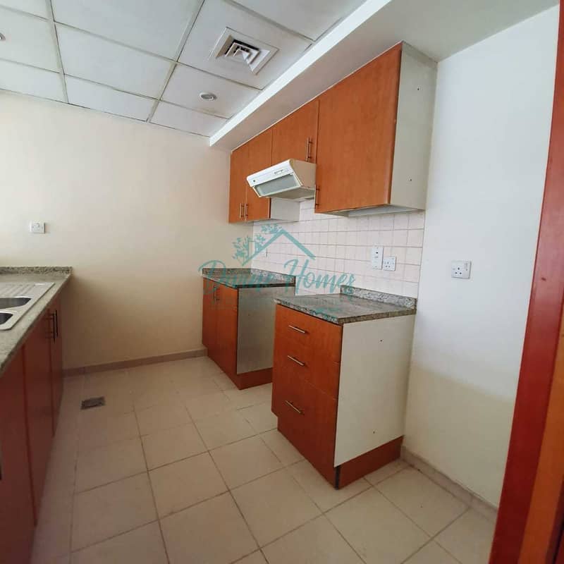 2 Air condition Free | Large Unit Equipped Kitchen | Courtyard view