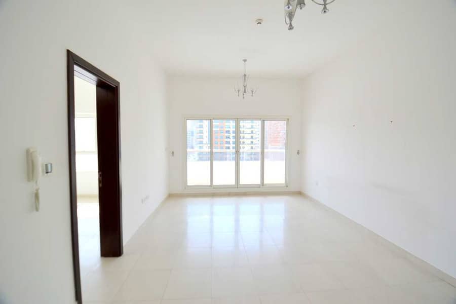 7 Spacious 2-br with balcony 1144/- sqft only in 750k