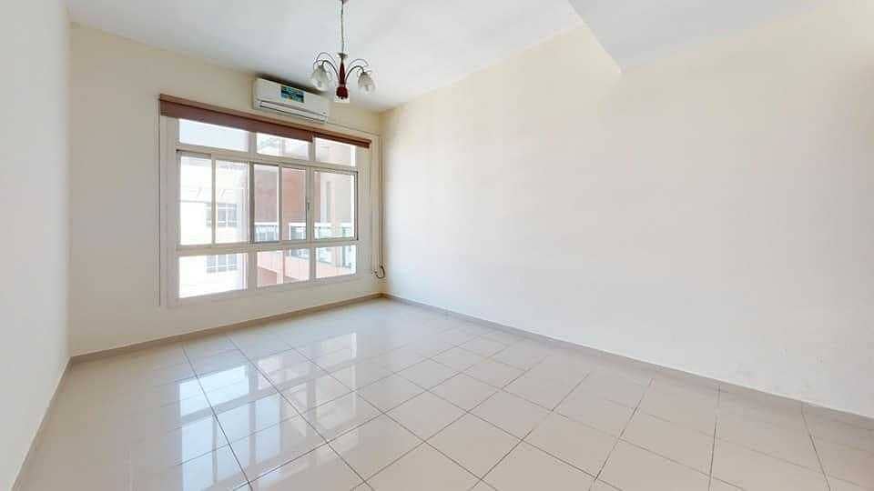 7 Next to souq extra bright 1-br / balcony only 29/4 chks