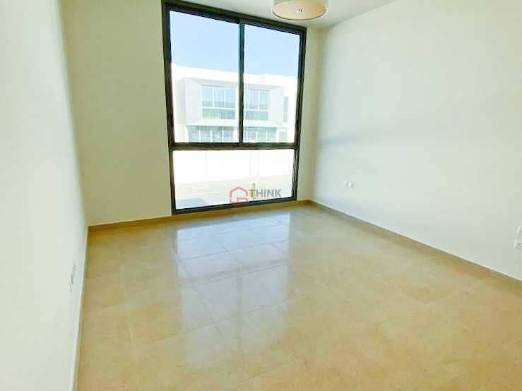 10 AMAZING DEAL 4 BED +   MAID GRT LOCATION