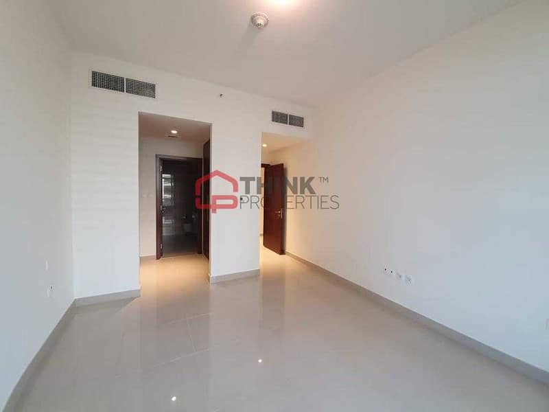 7 Spacious 2BR with Pool View | Huge Terrace