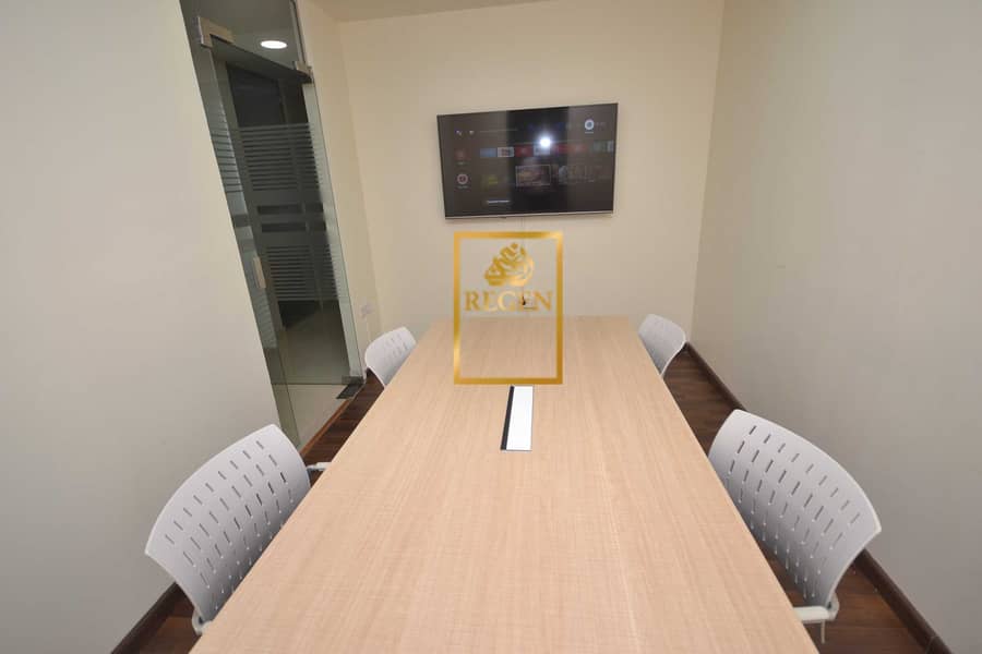 4 Furnished & Fully Serviced Office in Business Center For Rent