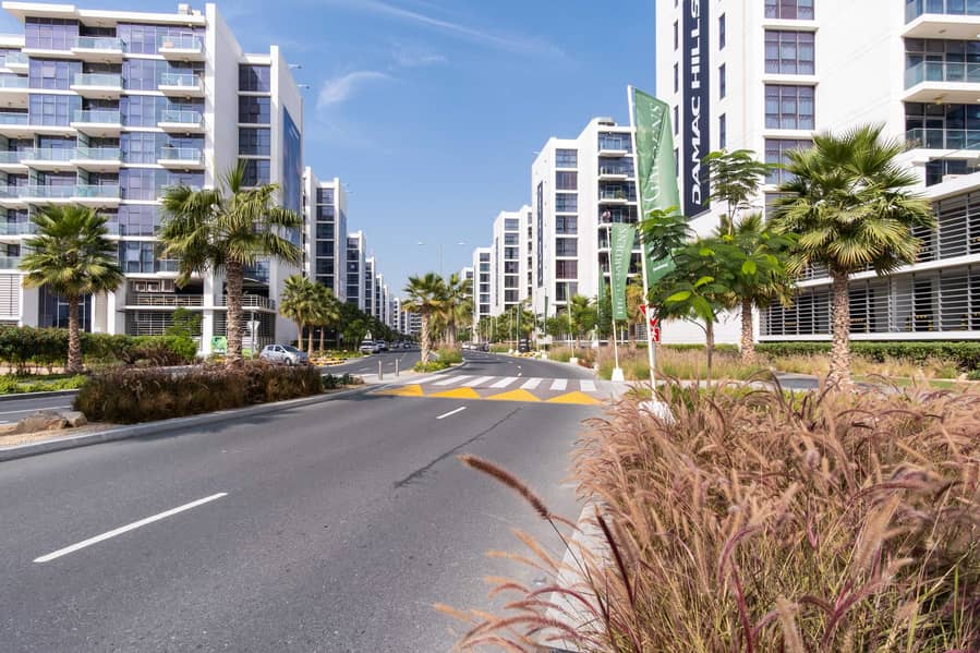 3 Payable up to 6 cheques | Golf Promenade