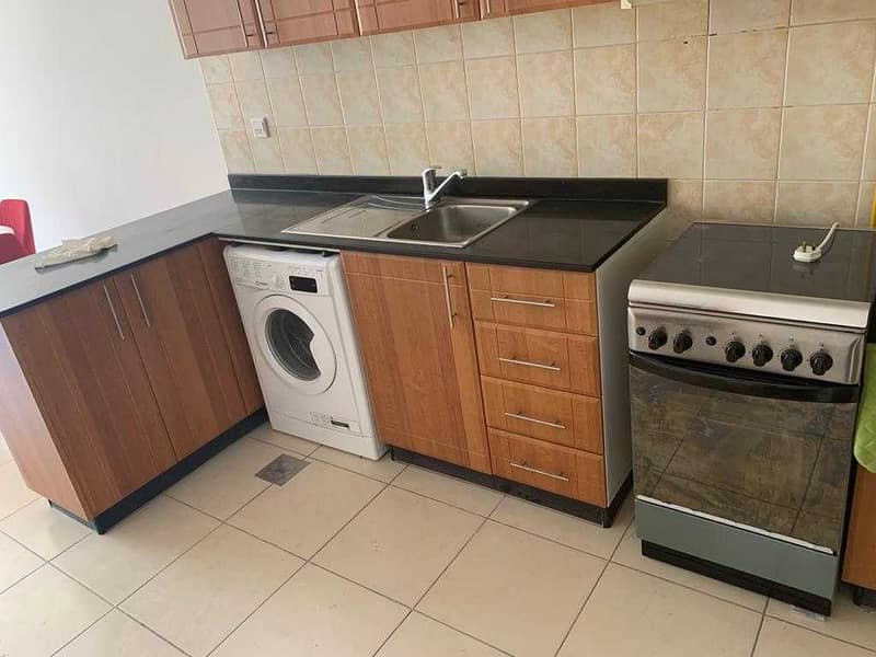 7 Large 1 Bedroom | Payable up to 4 chqs