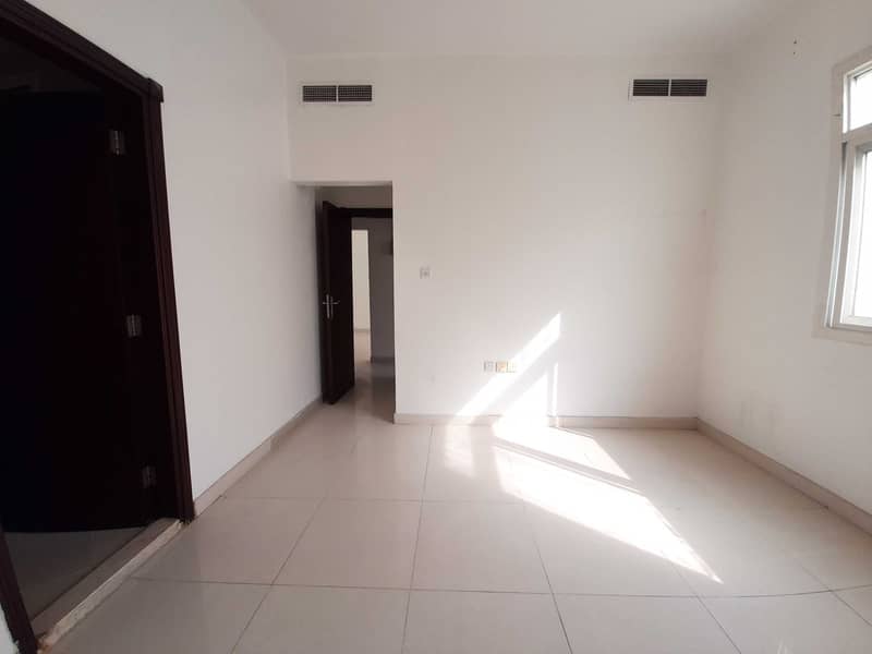 READY TO MOVE 1 BHK WITH 2 BATHROOM RENT 19 K WITH 1 MONTH FREE. IN AL MUJARRAH AREA.