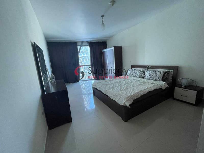 17 Spacious 1 Bedroom | Good Layout | Furnished
