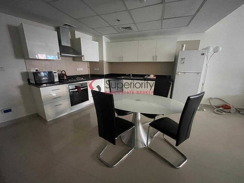 5 Spacious 1 Bedroom | Good Layout | Furnished