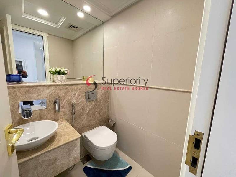 17 Low floor | Fully Furnished | With Parking | 1Bedroom