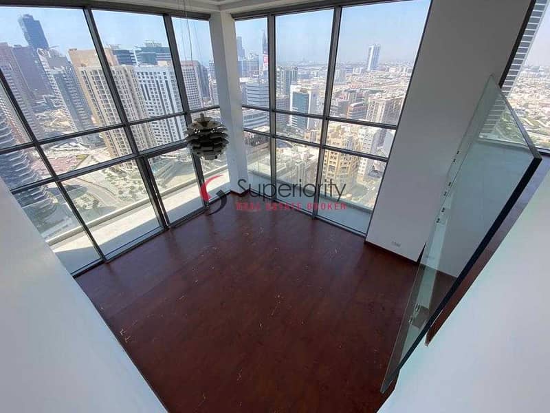 7 Ready and Vacant | Unfurnished | With Parking | Penthouse for Rent