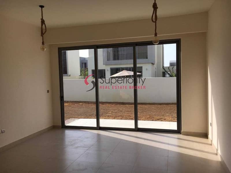 19 TYPE E2 | UNFURNISHED | 4BEDROOM | WITH MAID'S ROOM | WITH STORAGE ROOM