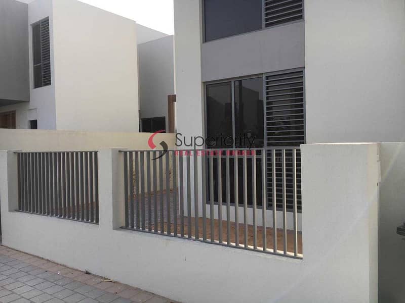 27 TYPE E2 | UNFURNISHED | 4BEDROOM | WITH MAID'S ROOM | WITH STORAGE ROOM