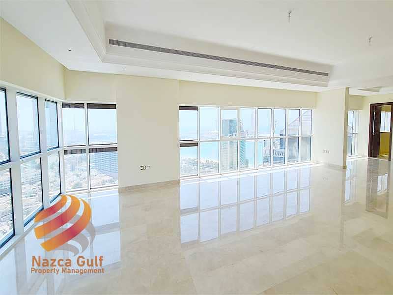 2 Spacious Penthouse Overlooking the Sea and the City