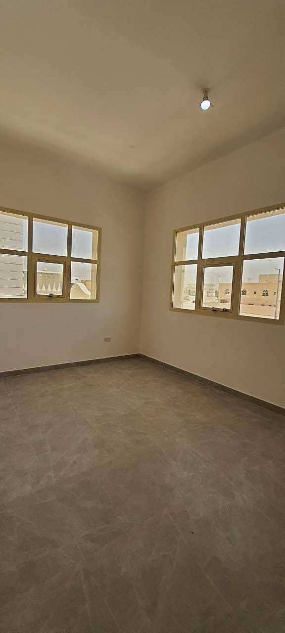 شقة في مدينة محمد بن زايد 1 غرفة 38000 درهم - 4802644
