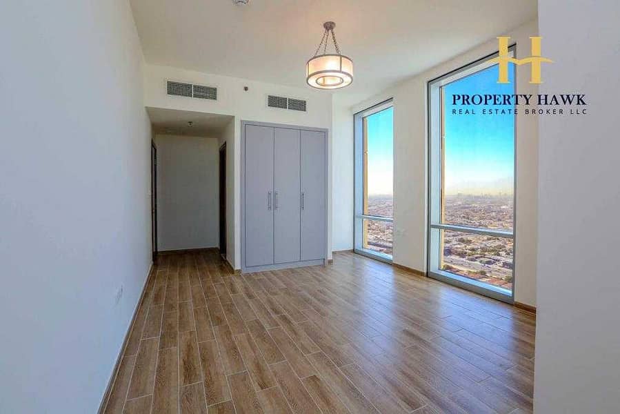 15 Ready to Move In| Luxury Apartment |Prime Location