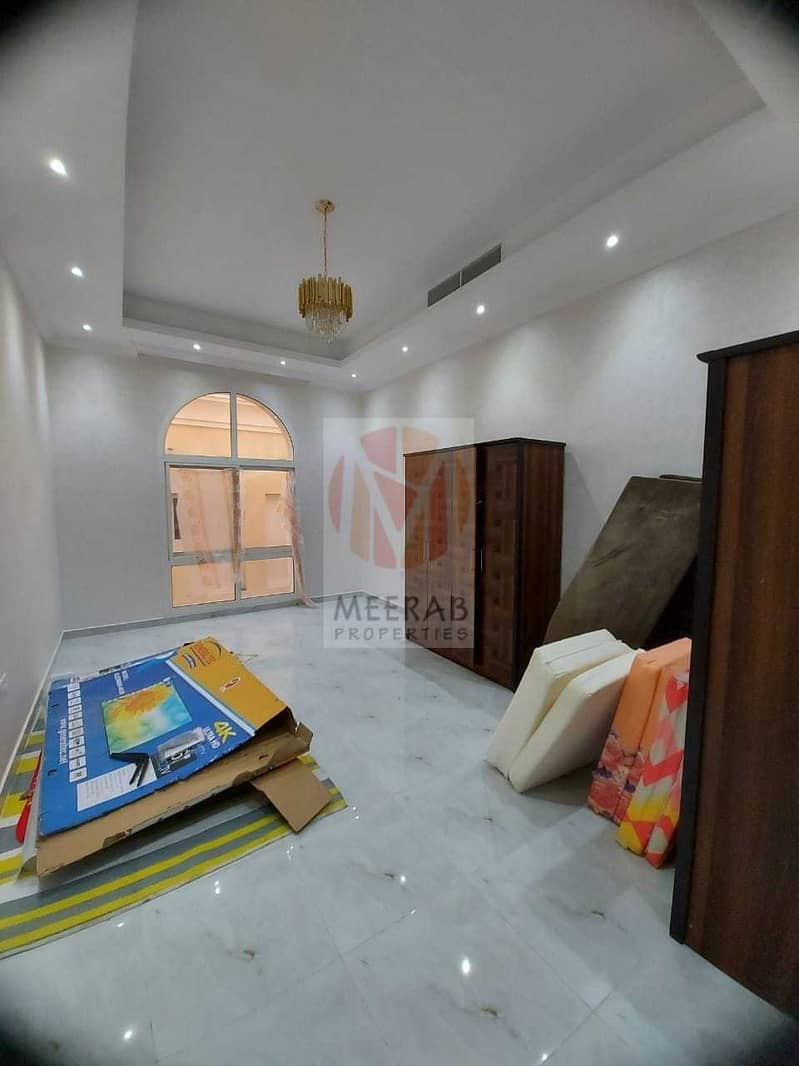 14 INDEPENDENT 4 BEDROOM VILLA IN KHAWANEEJ 2