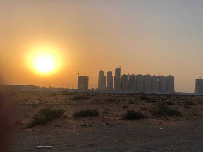 شقة في برج الزنبق مدينة الإمارات 1 غرف 16000 درهم - 5193995 شقة في برج الزنبق مدينة الإمارات 1 غرف 16000 درهم - 5193995