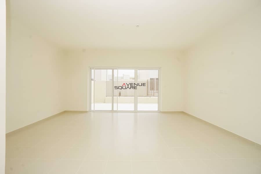 16 Exclusive | Ground Floor | Brand New | Close to Entrance