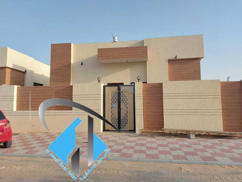 Villa for sale, first inhabitant, personal finishing, one of the most beautiful and finest villas, close to all services, freehold for life for all na
