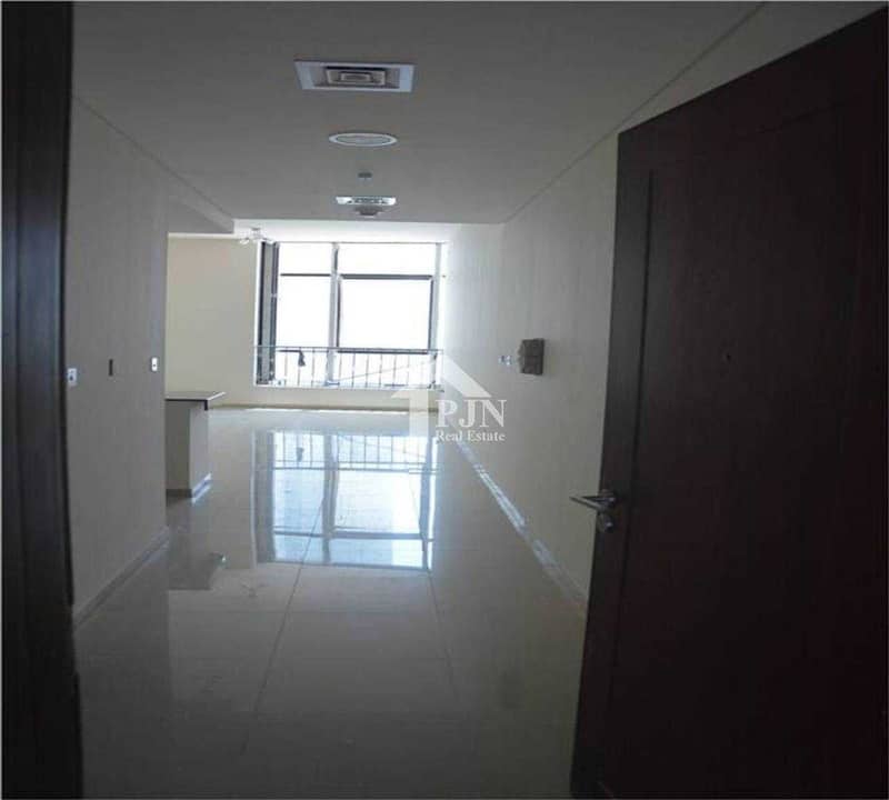 8 Pay 3750 Per Month & Move In The Apartment