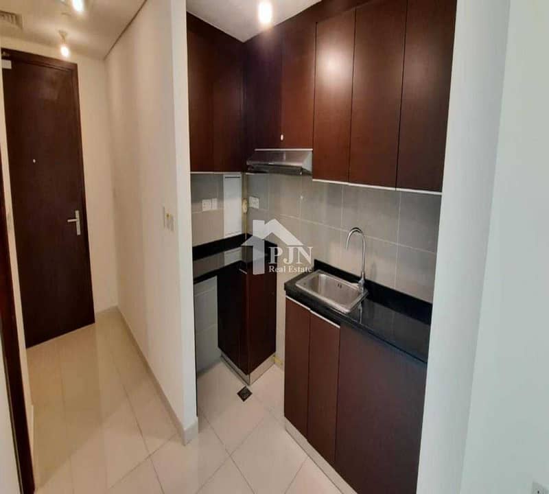 6 Safe And Secured For Rent In Maha Tower. .