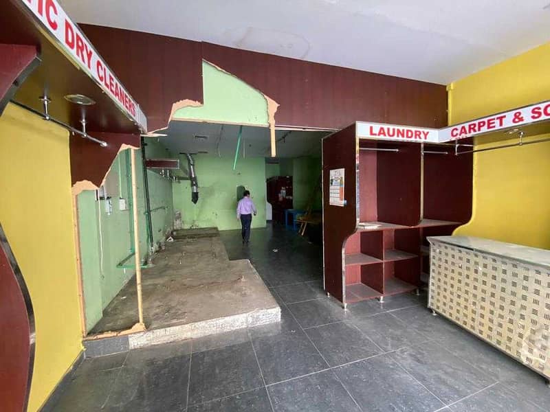 IDEAL FOR SALOON, LAUNDRY, CAFETERIA SHOP FOR RENT IN PRIME  LOCATION AT AL BARSHA
