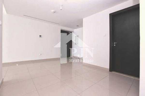 7 Good Floor| Vacant Adorable 2BR+maid In Sky Tower For Sale