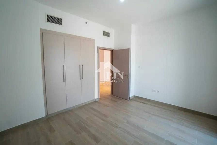 7 Great Investment !! Spacious 2BR+S Apartment For Sale. .