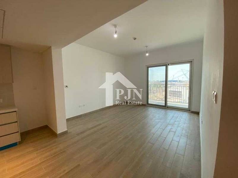 13 Spacious !!! 3+M Apartment In Waters Edge